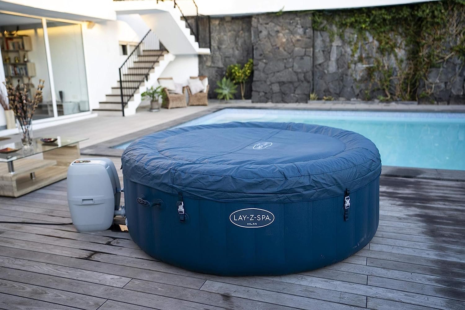 Milan SaluSpa Inflatable Hot Tub