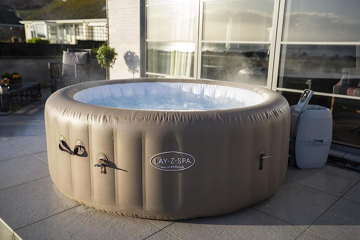 Palm Springs SaluSpa HydroJet Inflatable Hot Tub