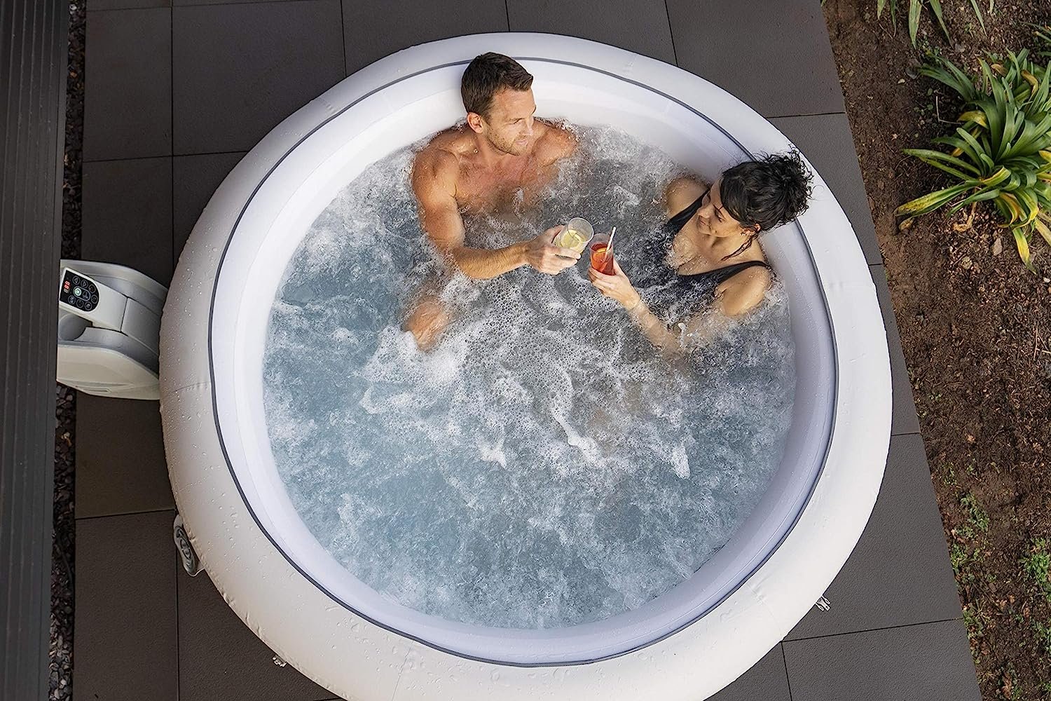 SaluSpa Vegas AirJet Inflatable Hot Tub 4-6 Person