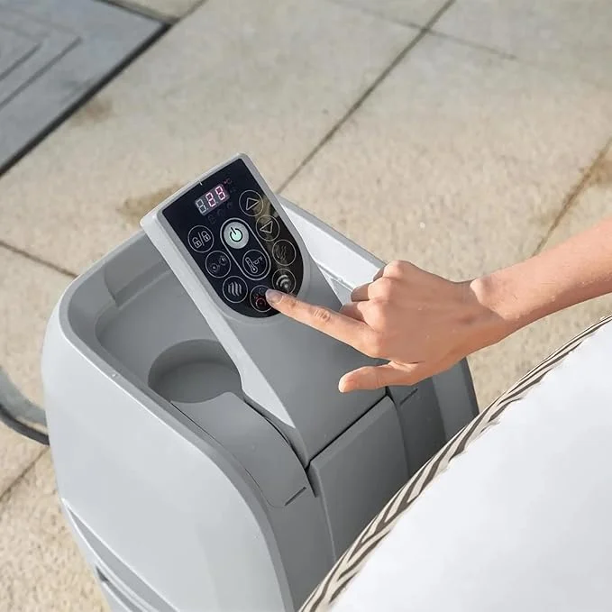 SaluSpa Madrid Hot Tub