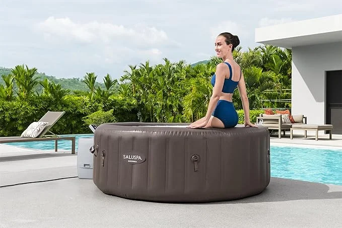 Dominica HydroJet Hot Tub