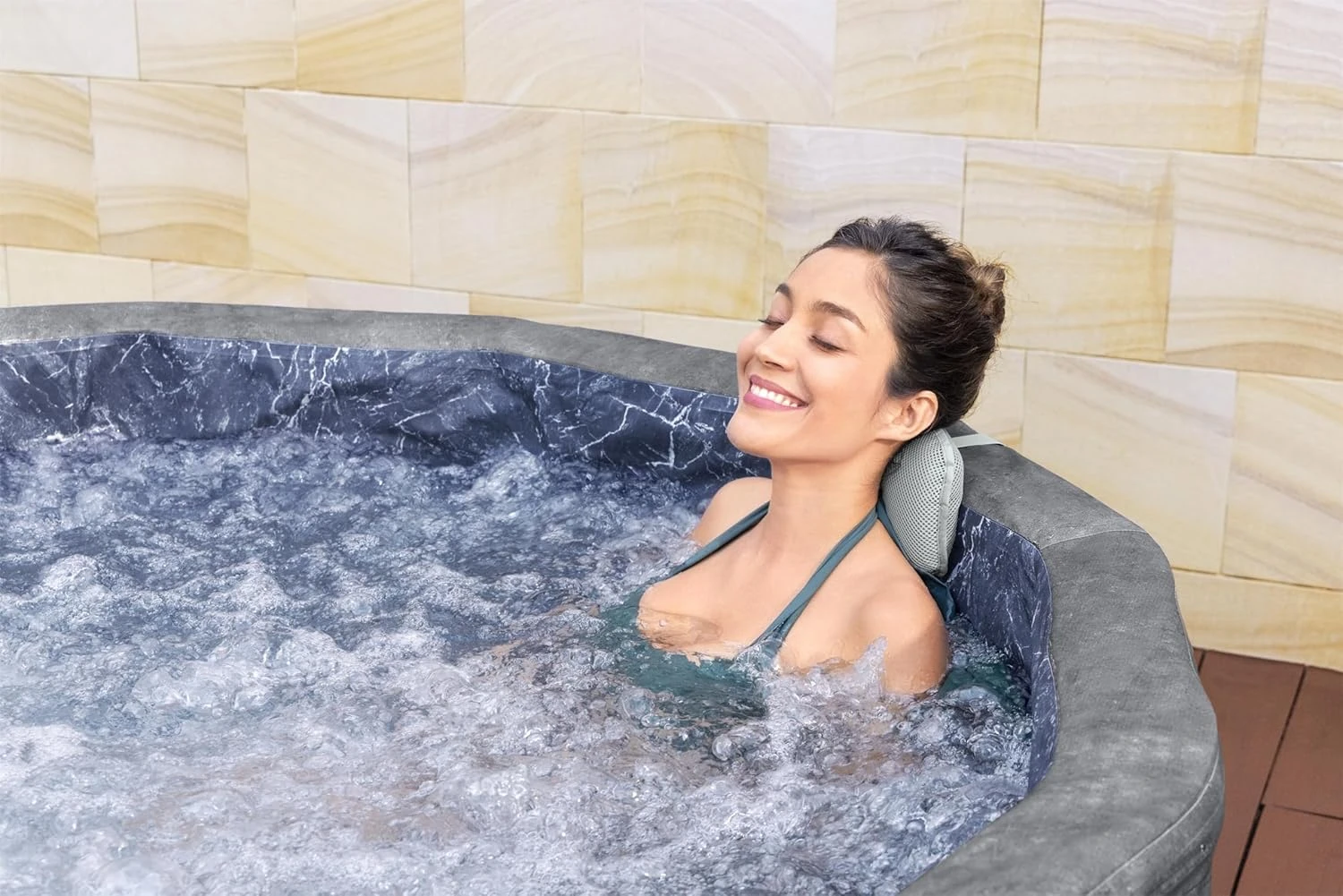 SaluSpa Carrara Energy-Efficient Smart AirJet Hot Tub