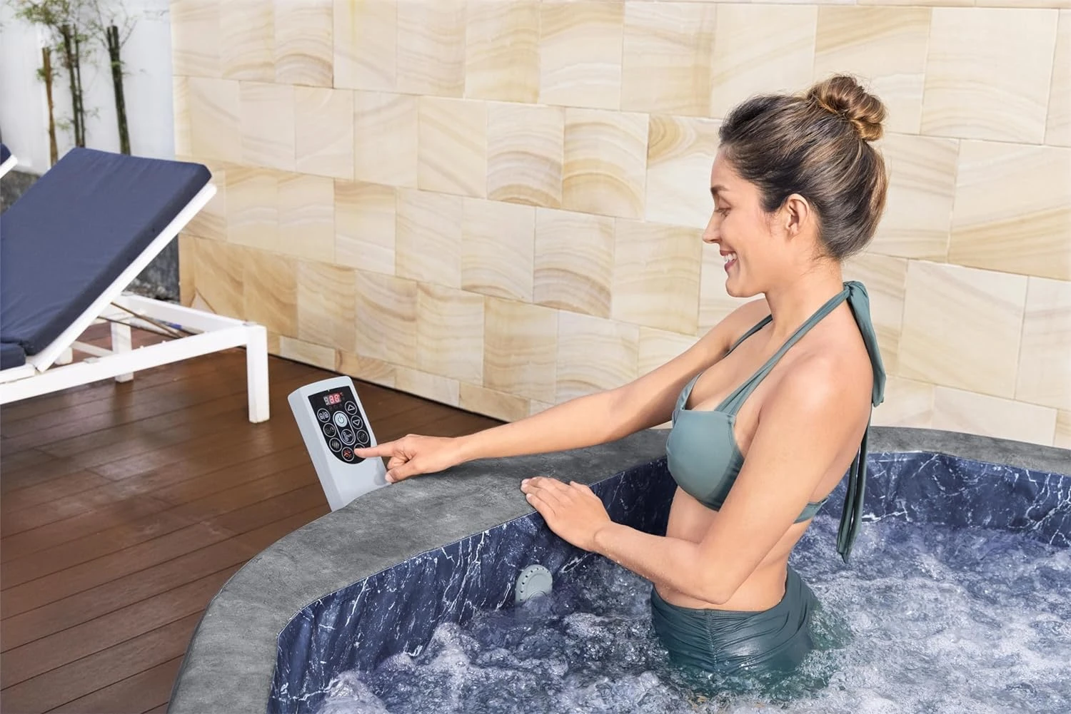 SaluSpa Carrara Energy-Efficient Smart AirJet Hot Tub